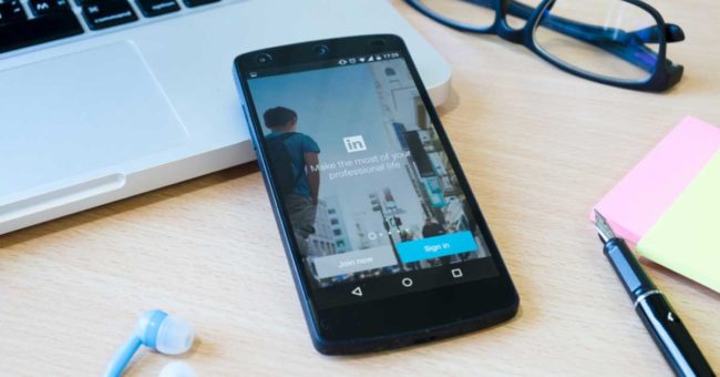 Tips to Optimize Your LinkedIN Profile Primary image